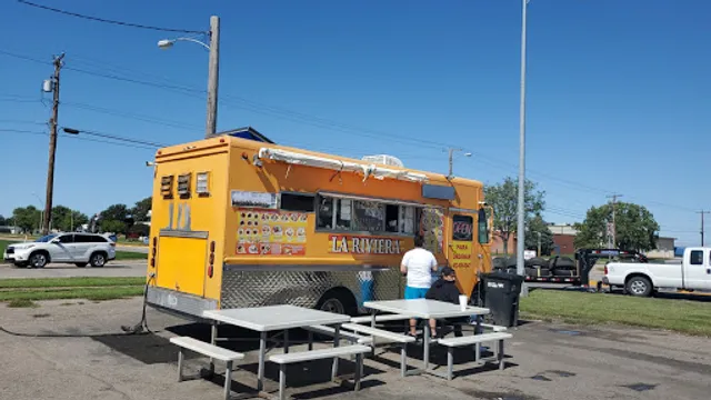 La Riviera Food Truck