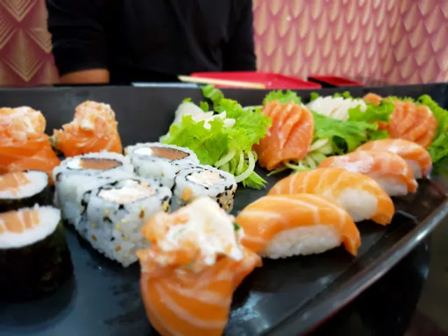 Restaurante Japonês - OKINAIE SUSHI BAR