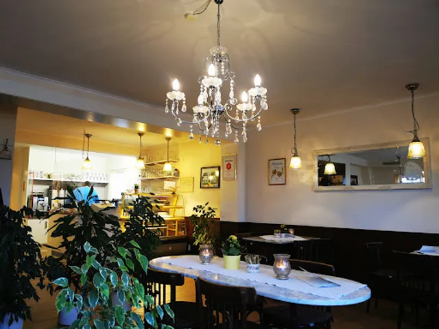 Cafe Häuschen Kaffee & Kuchen