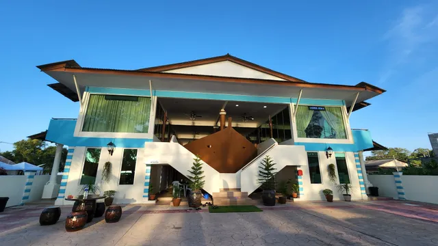 Kapal Seaview Homestay