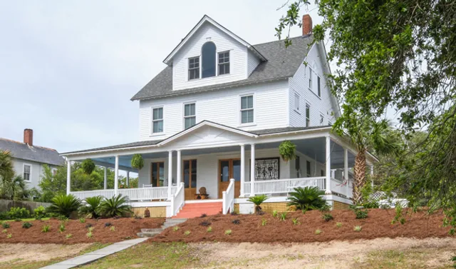 Surf Song Bed & Breakfast