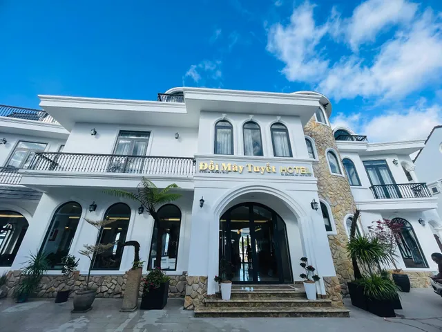 Đồi Mây Tuyết Hotel