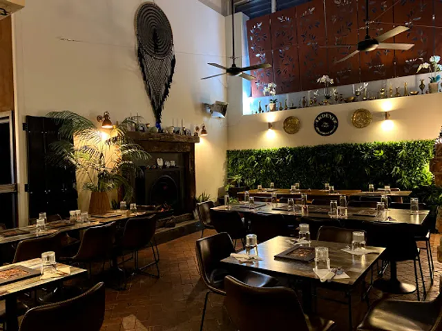 Akdeniz Bar Cafe Restaurant