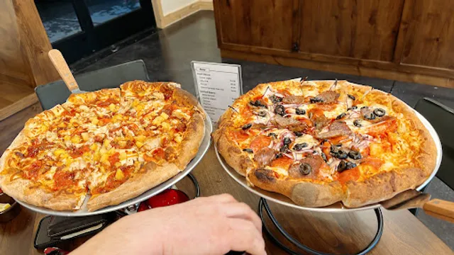 Mofos Pizza and Pasta Galena