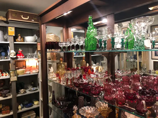 Albert Meadow Antiques