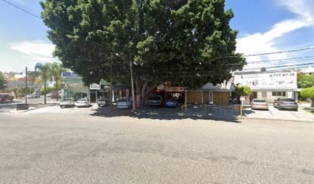 Av Paseo del Moral 808