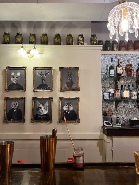 T.T. Wall's Kitchen & Bar