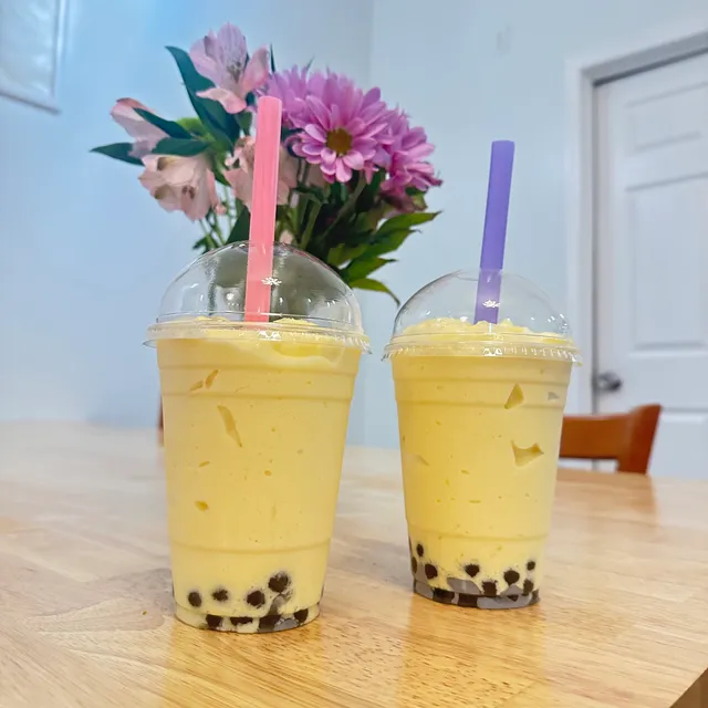 Wing El corral Saigon Hut