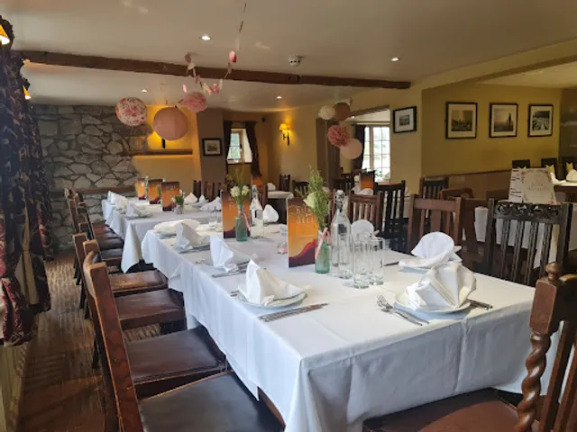 The Burj at The Bell (West Overton)