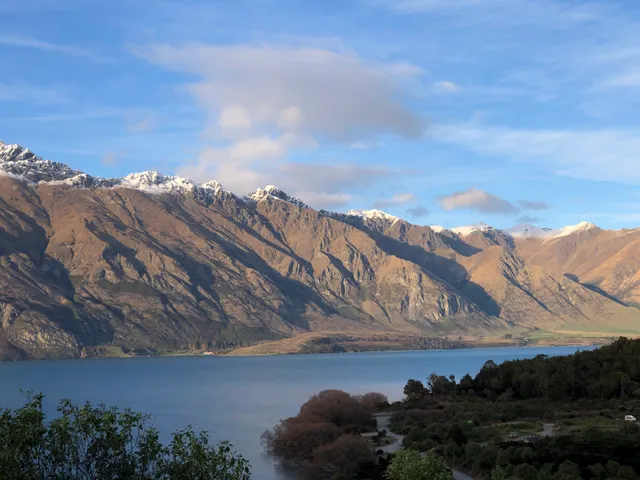 Lake Dispute Walkway