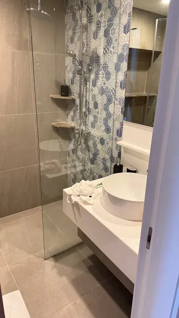 Laguna Lakeside Residences