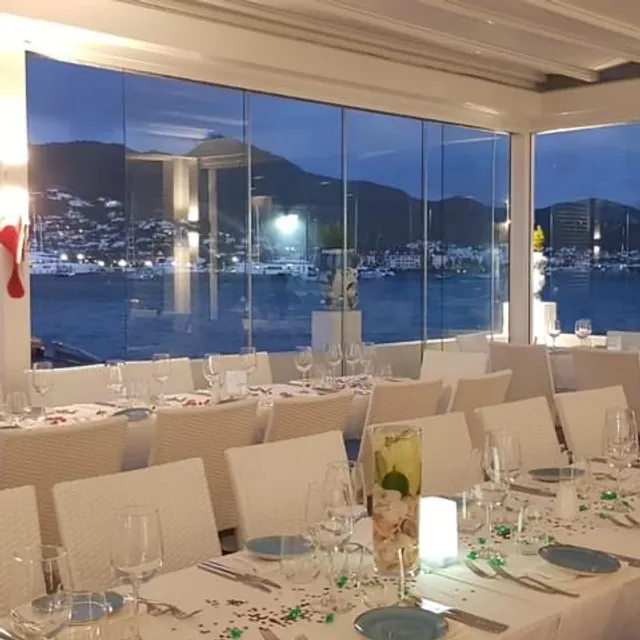 Sale & Pepe Marina Italian Sicilian Restaurant SXM