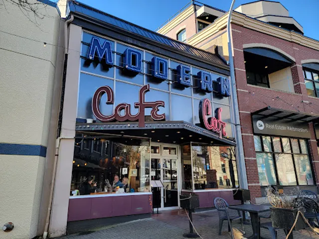 Modern Cafe Nanaimo