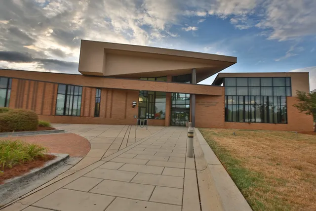 Charlotte Mecklenburg Library - Sugar Creek