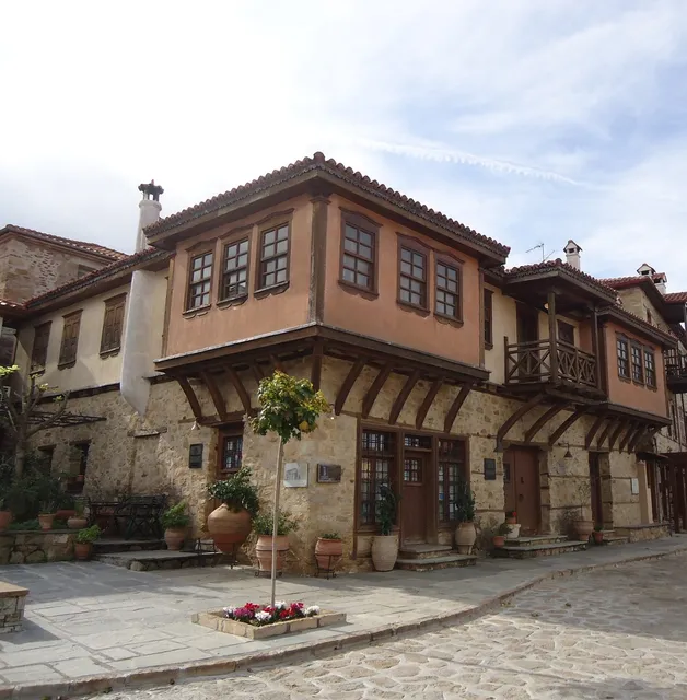 Aristotelous Alexandrou Historic Inn
