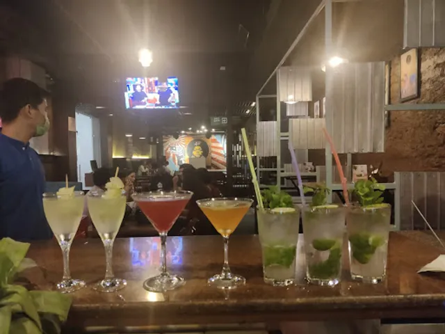 Hi Spirits Cafe & Pub