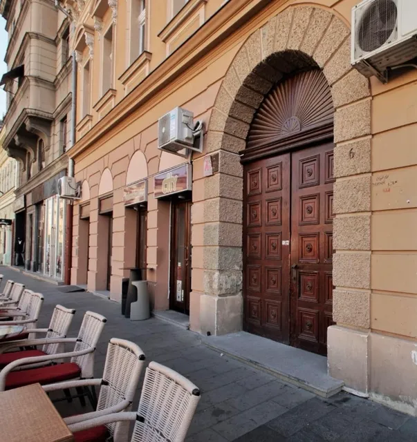 AVC apartment centrale