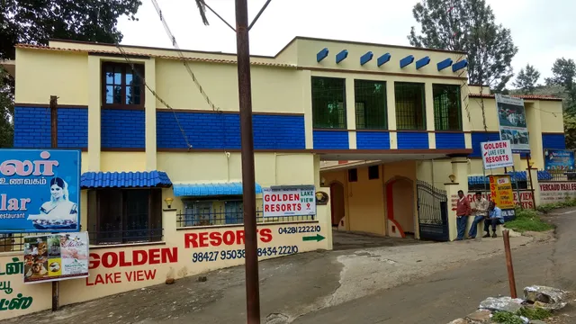 Golden Lake View Resort