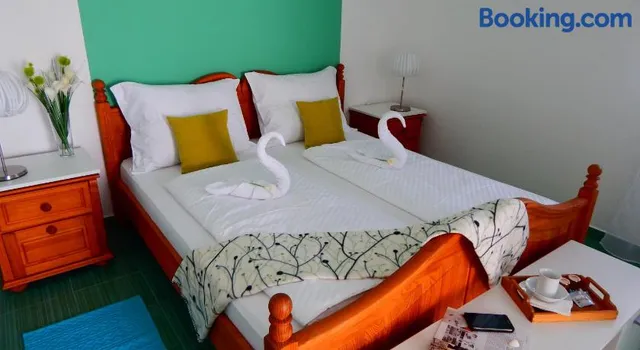 Apartments & Rooms Marinka