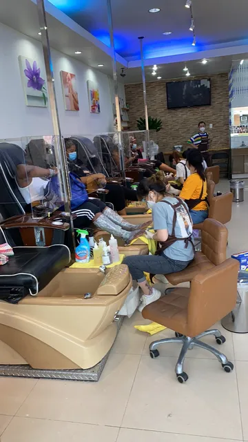 Red Coral Nails & Spa