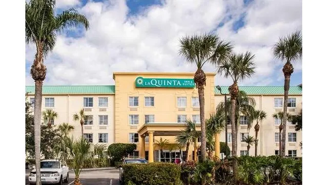 La Quinta Inn & Suites by Wyndham Melbourne Viera