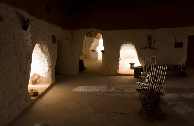 Au Trait d'Union Tijma Matmata