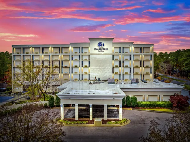 DoubleTree by Hilton Raleigh Midtown