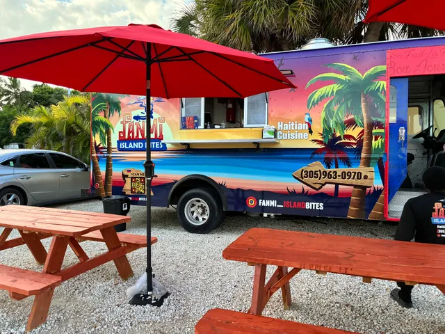 Fanmi Island Bites Restaurant