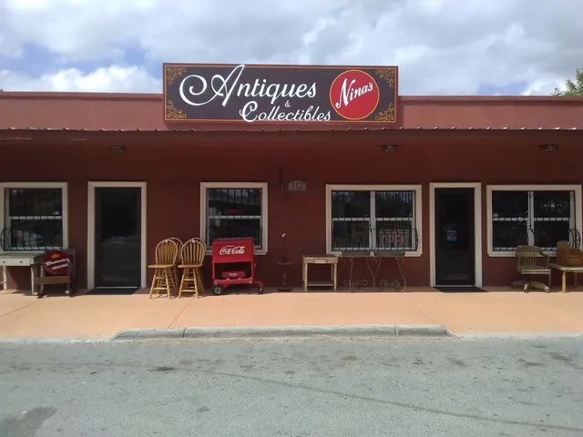 Nina's Antiques and Collectibles