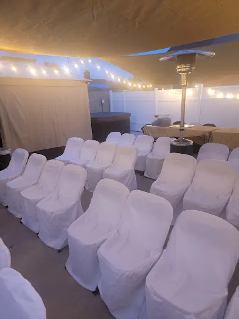 The Love Jones Lounge