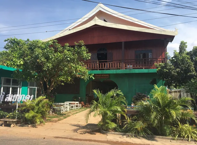 Saythong Guesthouse & Restaurant