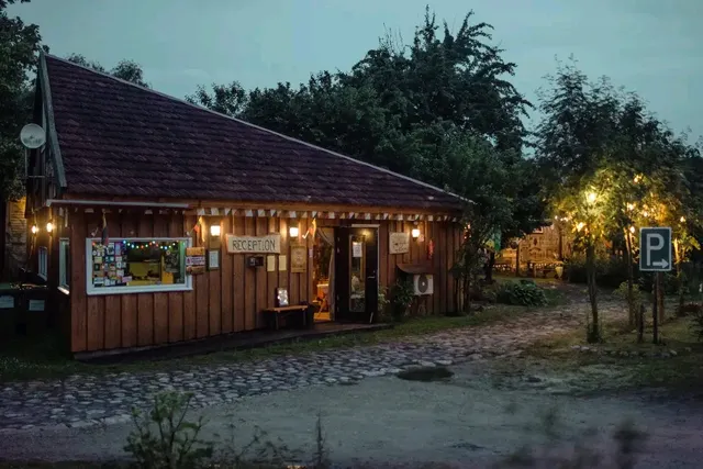 Sunny nights CAMPING & Hostel