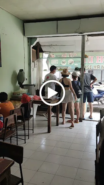 Warung ayam betutu dan ayam tempong hebooh 2