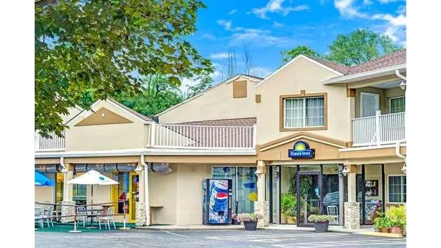 Days Inn by Wyndham Ridgefield