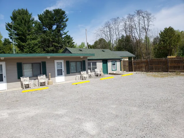 Big Joe's State Park Motel