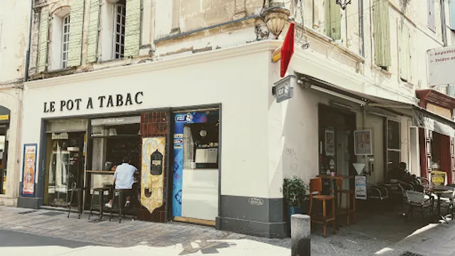 Le Pot A Tabac