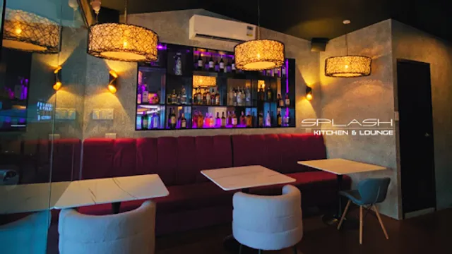 Splash Kitchen and Lounge