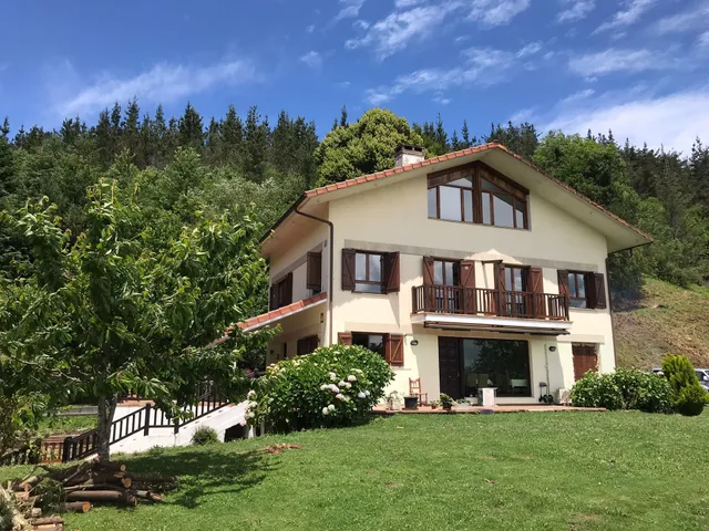 B&B Eguzkitza