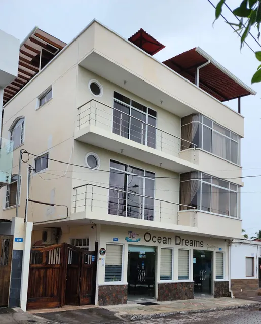 OCEAN DREAMS GALÁPAGOS