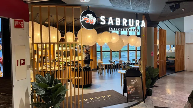 Sabrura Sticks & Sushi Kvadrat