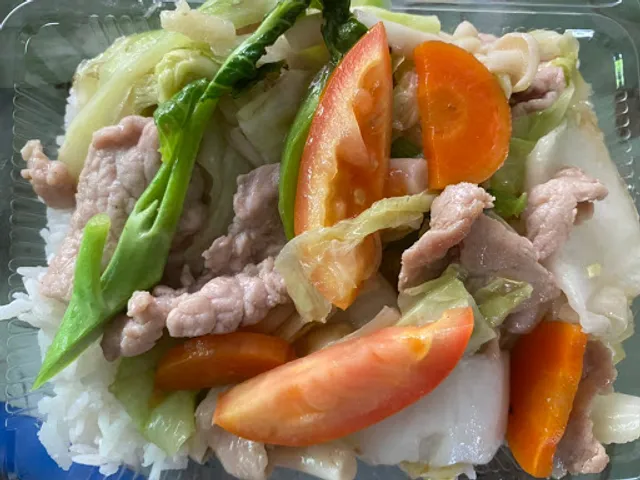 ร้านข้าวอิ่มท้อง ซื่อตรงกรุ๊ป ซ.8 ไทรม้า