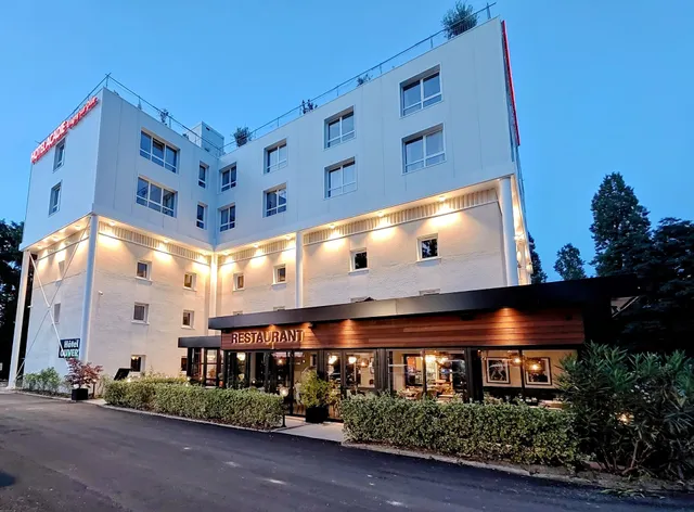 Comfort Hotel Cergy Pontoise