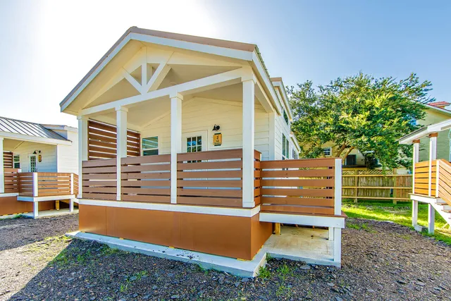 Southern Breeze Lodge