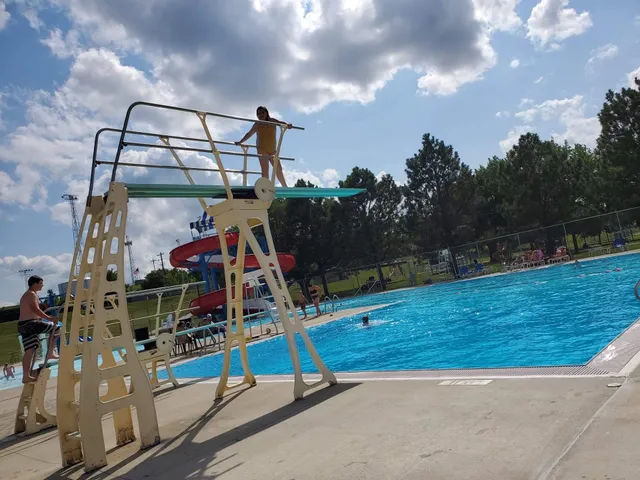 Winner Swimming Pool