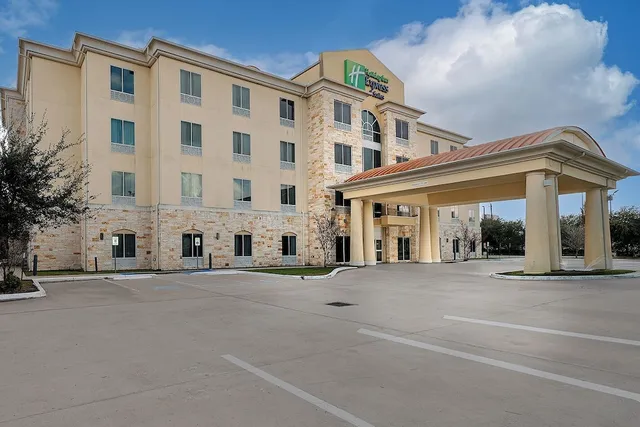 Holiday Inn Express & Suites Houston Northwest-Brookhollow by IHG