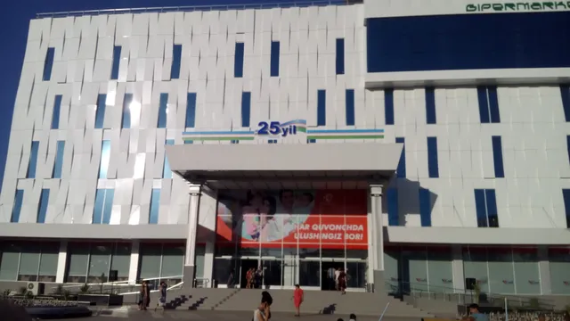 "New Life" Mall Of Navoi