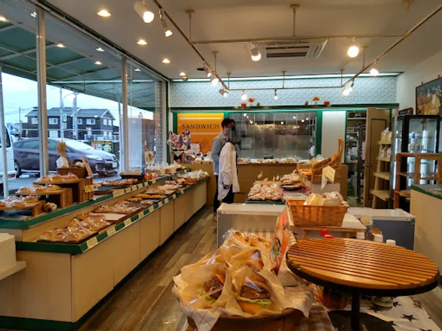 Bakery Lyon Komugikan