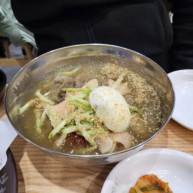 북촌손만두 수원교동사거리점