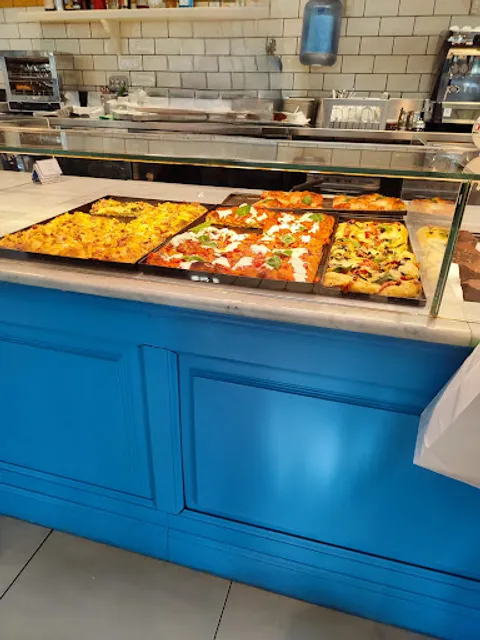 Casa Angelesi by Farinella