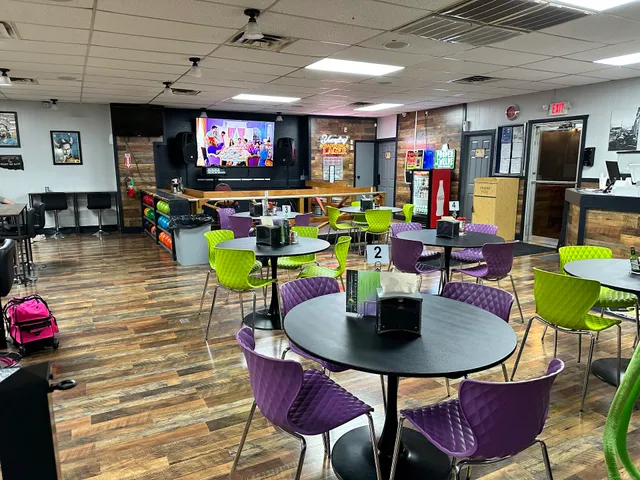 Moon's Alley on Main